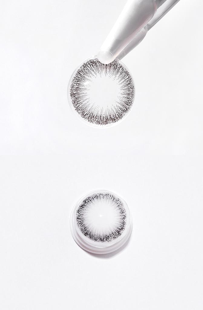 Hapa Kristin - Ta-Da Kristin Gray - 月 con  (2P)